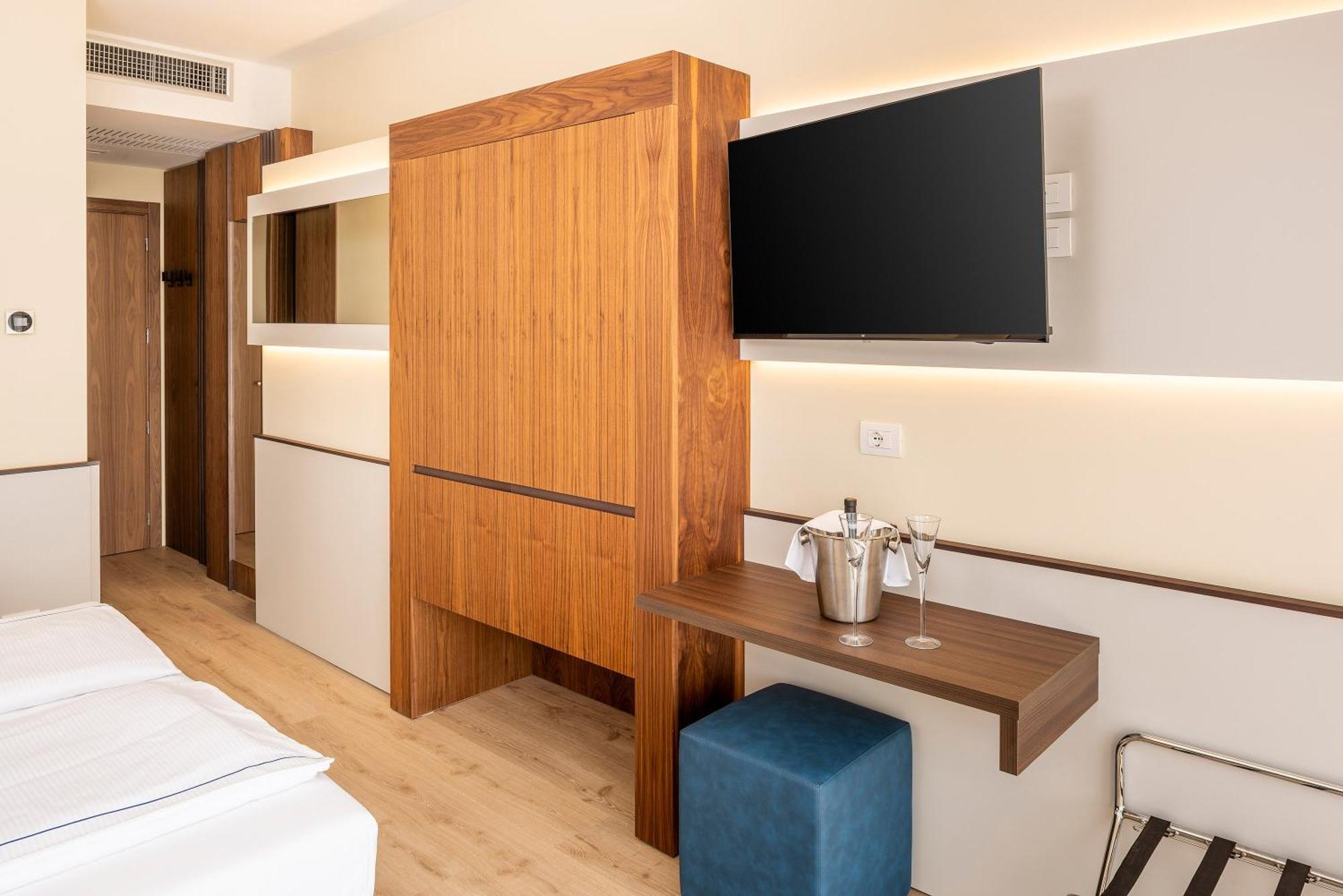 Sporthotel Olimpo การ์ดา ภายนอก รูปภาพ