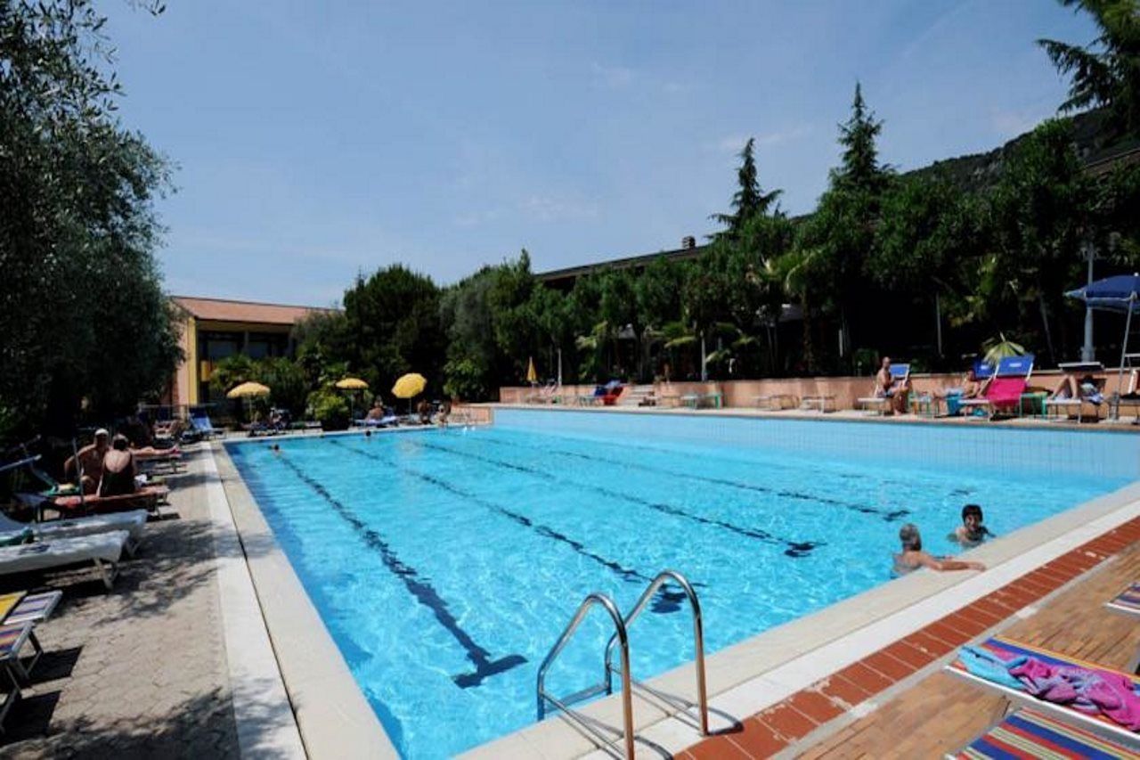 Sporthotel Olimpo การ์ดา ภายนอก รูปภาพ