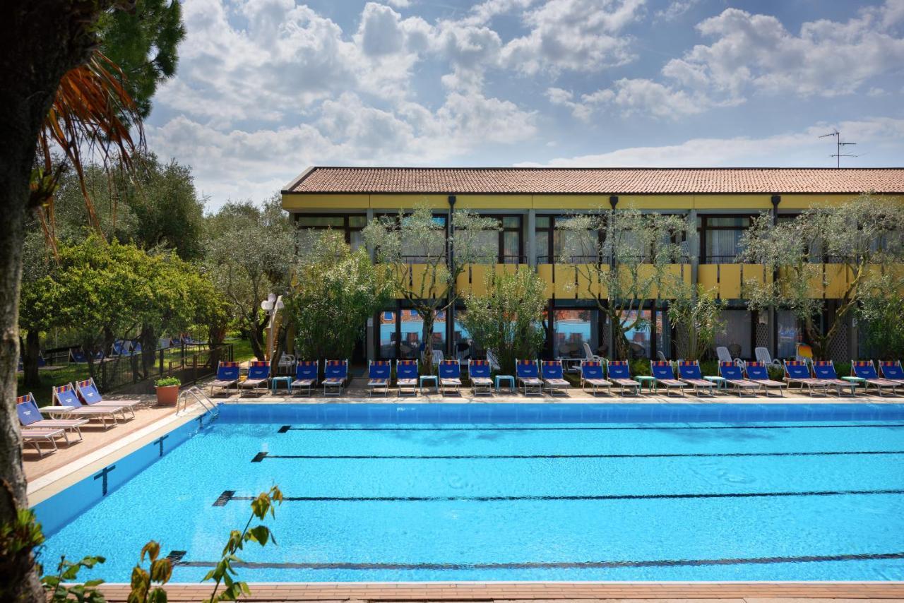 Sporthotel Olimpo การ์ดา ภายนอก รูปภาพ